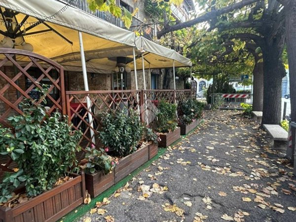 negozio in vendita a Perugia in zona Monteluce