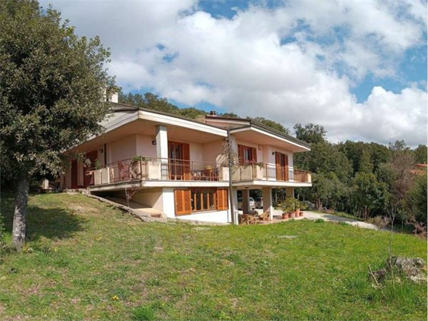 casa indipendente in vendita a Perugia in zona L'Olmo