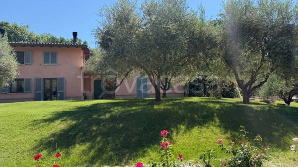 casa indipendente in vendita a Perugia in zona Montebello