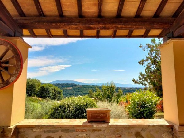 casa indipendente in vendita a Perugia in zona Elce