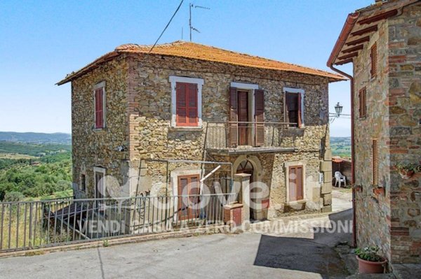 casa indipendente in vendita a Perugia in zona Fontignano