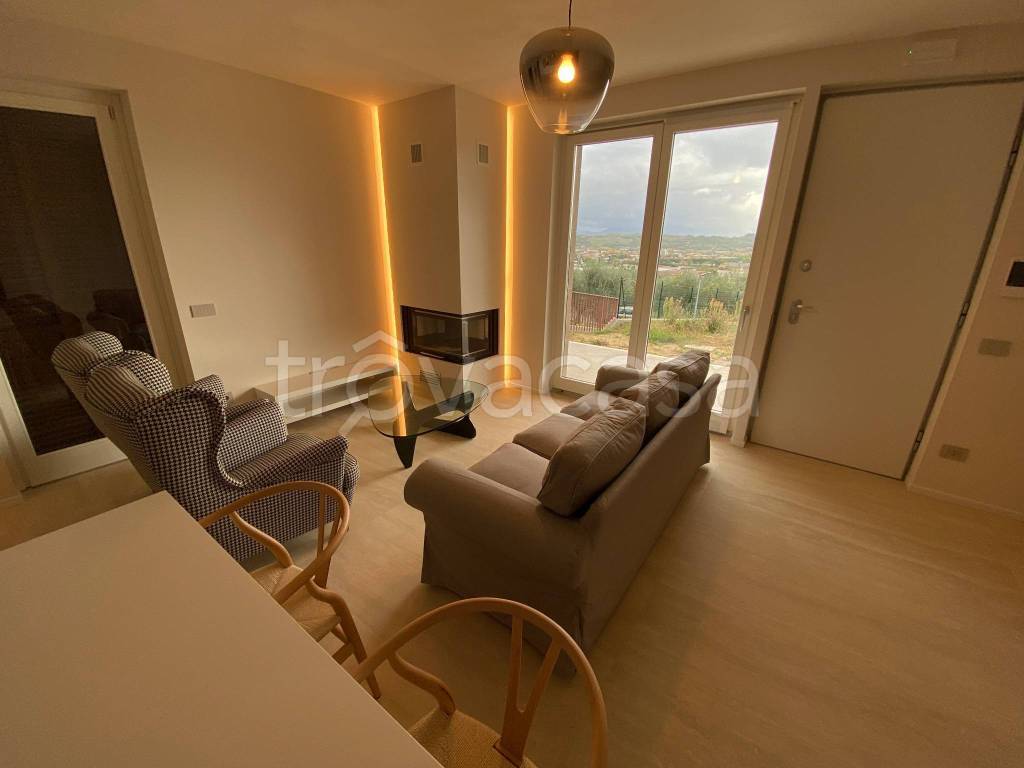 casa indipendente in vendita a Perugia in zona Montebello