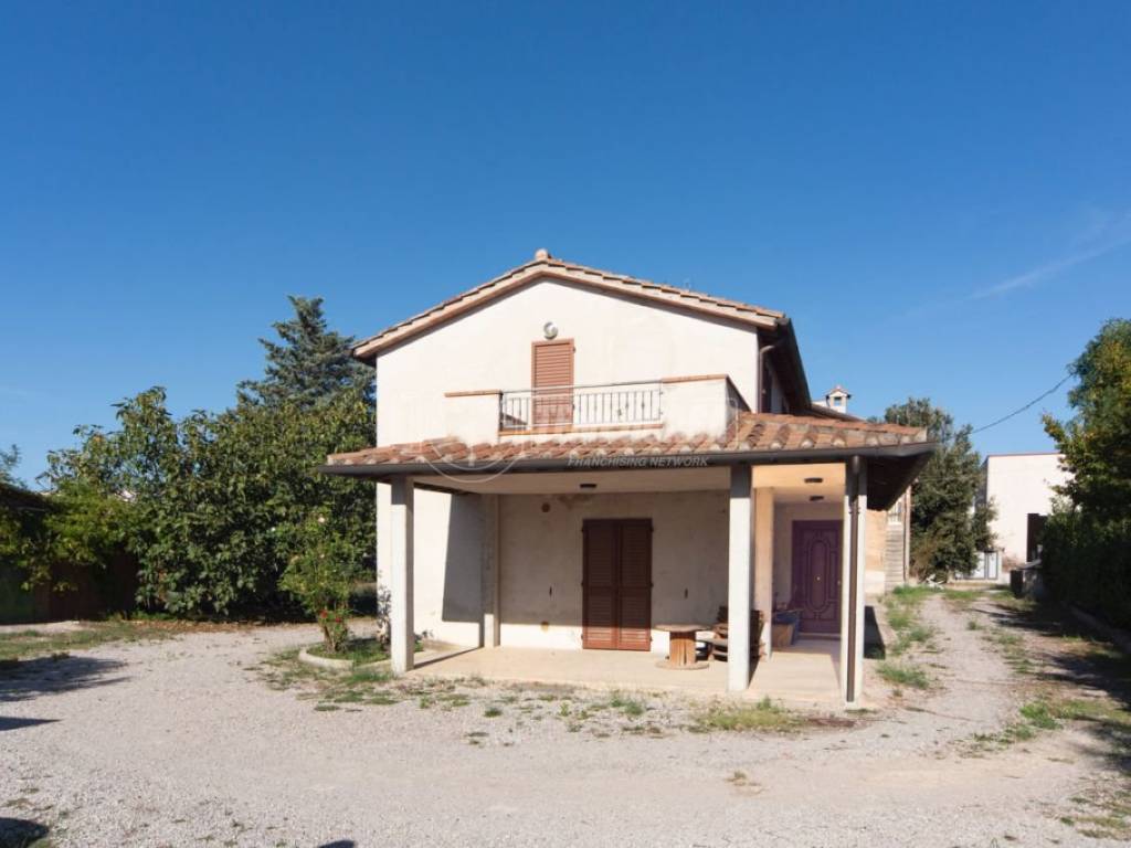 casa indipendente in vendita a Perugia in zona San Sisto