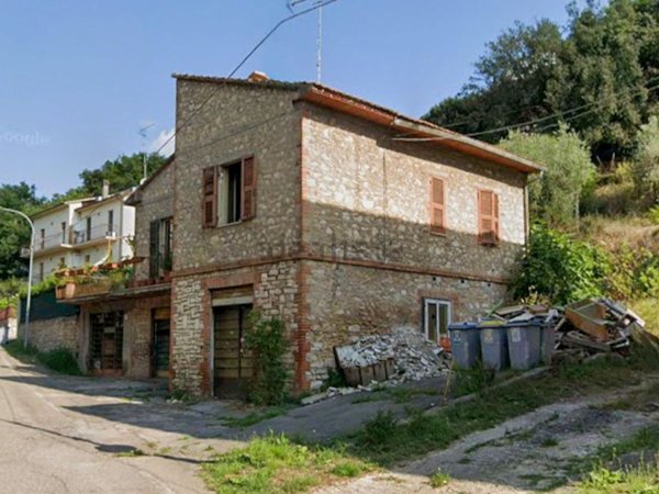 casa indipendente in vendita a Perugia in zona Ferro di Cavallo