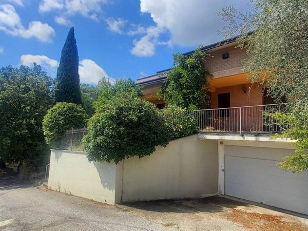 casa indipendente in vendita a Perugia in zona Ponte Pattoli
