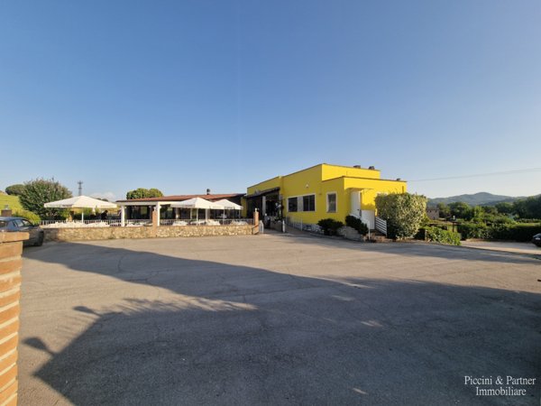 negozio in vendita a Perugia in zona Resina Prima