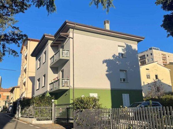 casa indipendente in vendita a Perugia in zona Stazione