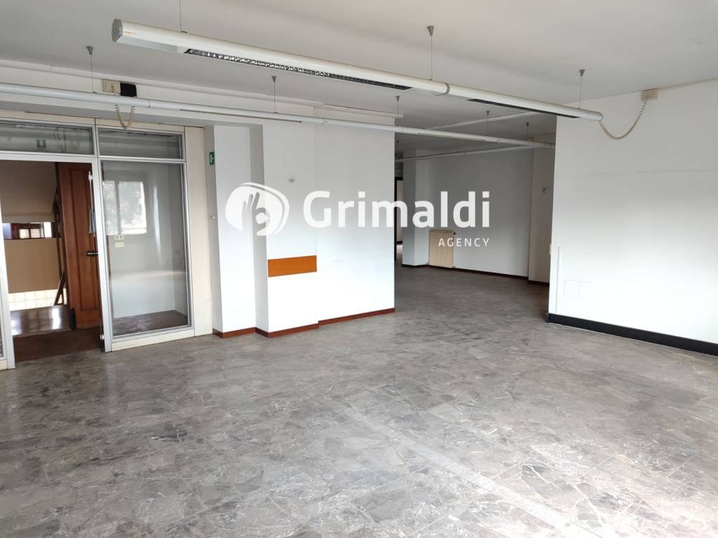 ufficio in vendita a Perugia in zona Stazione