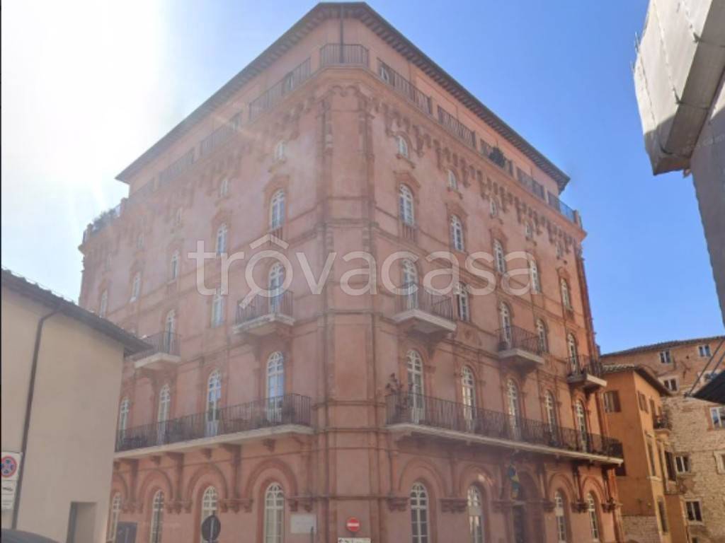 ufficio in vendita a Perugia in zona Centro Città