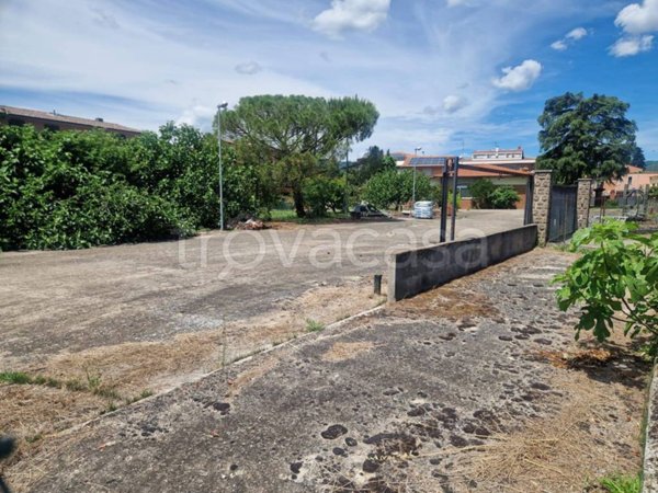 terreno in vendita a Perugia in zona Mugnano