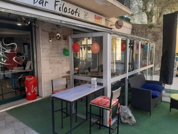 negozio in vendita a Perugia in zona Filosofi