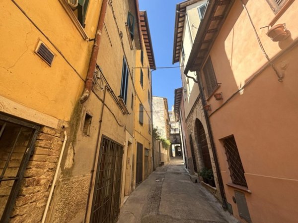 appartamento in vendita a Perugia in zona Centro Città