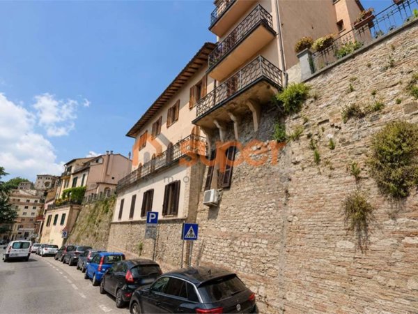 appartamento in vendita a Perugia in zona Elce
