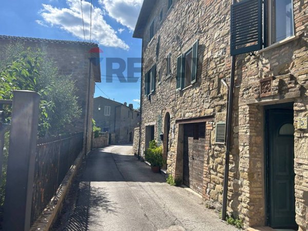 casa indipendente in vendita a Perugia in zona Civitella Benazzone