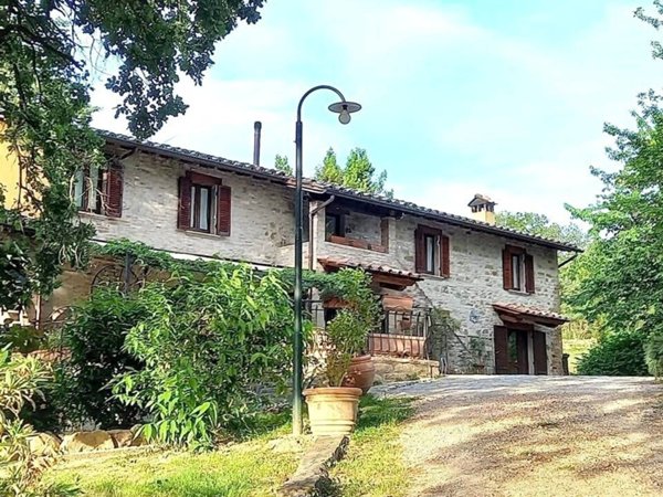 casa indipendente in vendita a Perugia