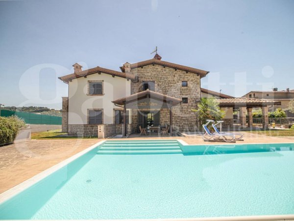 casa indipendente in vendita a Perugia in zona Ponte Felcino