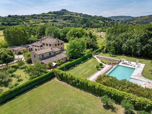casa indipendente in vendita a Perugia in zona Ponte Valleceppi