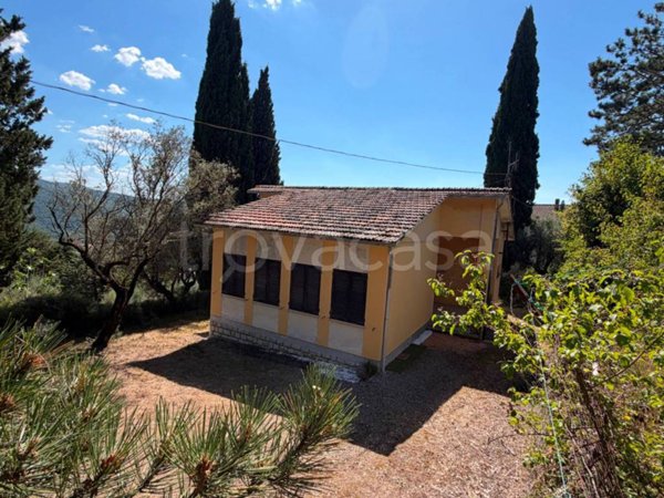 casa indipendente in vendita a Perugia in zona Canneto