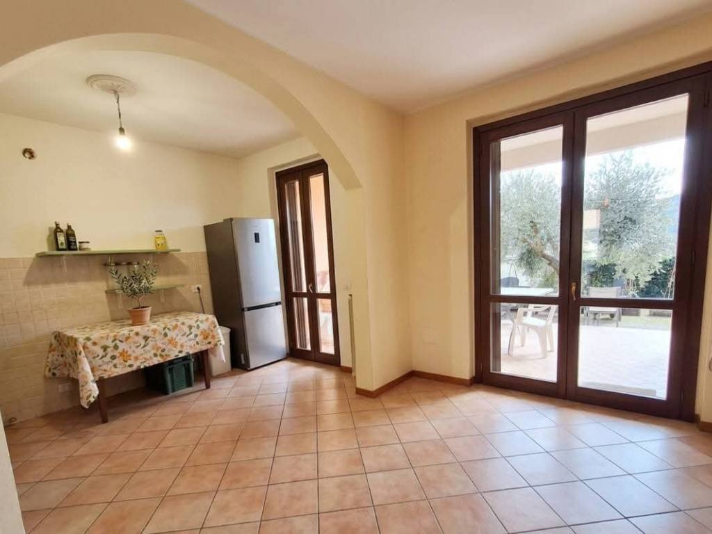 casa indipendente in vendita a Perugia in zona Villa Pitignano