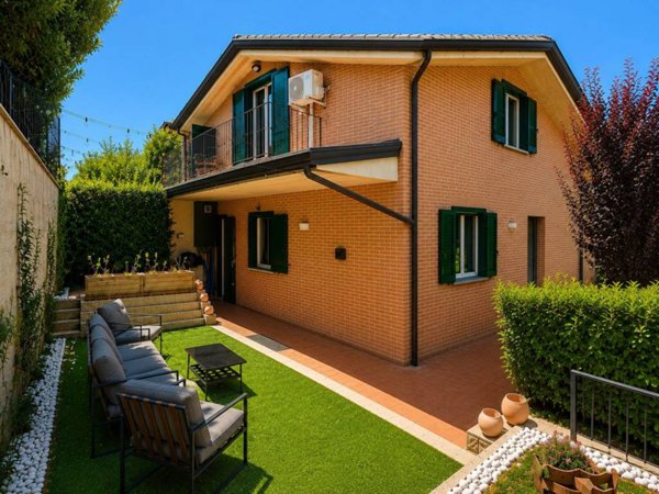 casa indipendente in vendita a Perugia in zona San Marco