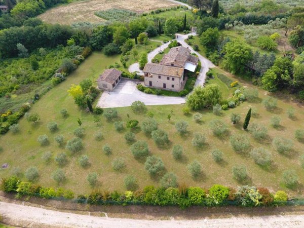 casa indipendente in vendita a Perugia in zona Montebello