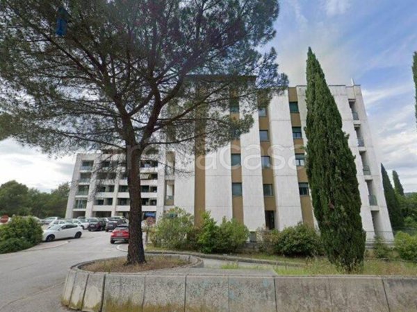 ufficio in vendita a Perugia in zona Madonna Alta
