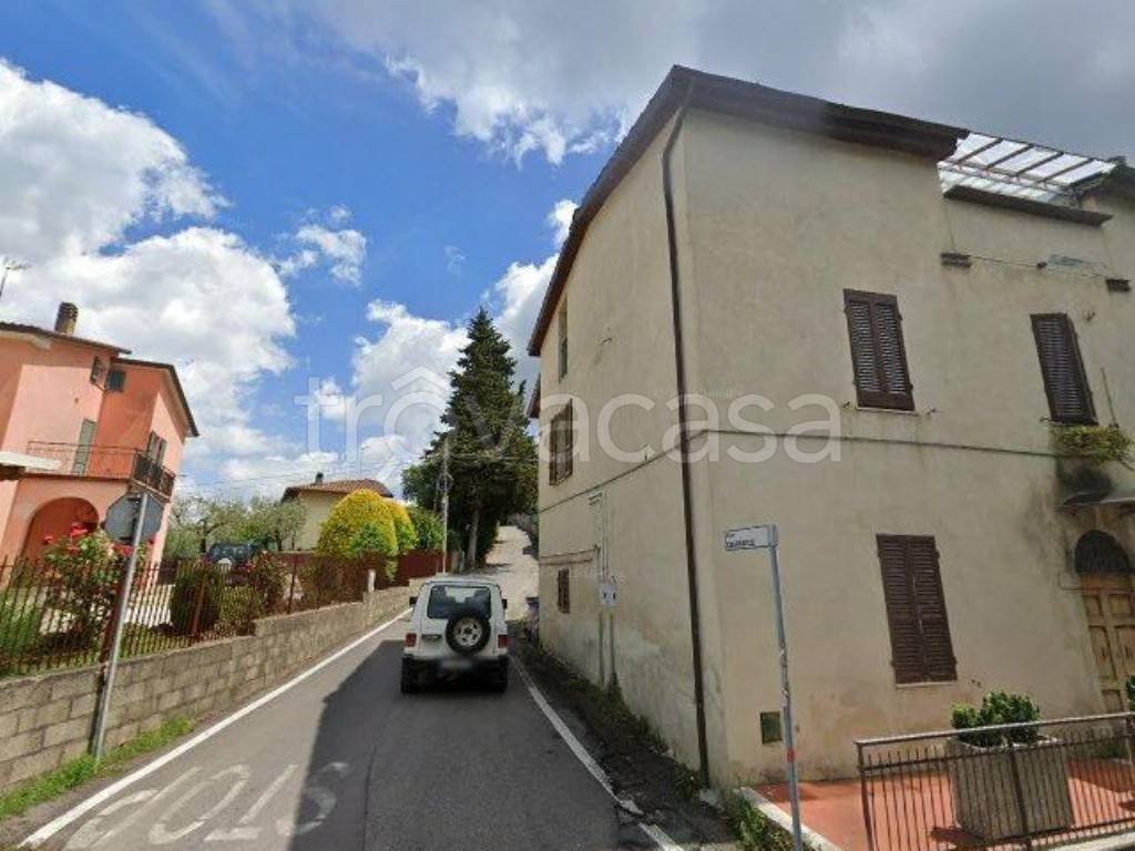 casa indipendente in vendita a Perugia in zona Cordigliano