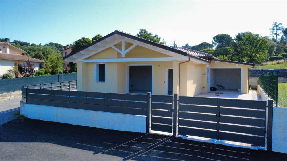 casa indipendente in vendita a Perugia