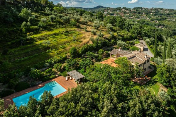 casa indipendente in vendita a Perugia