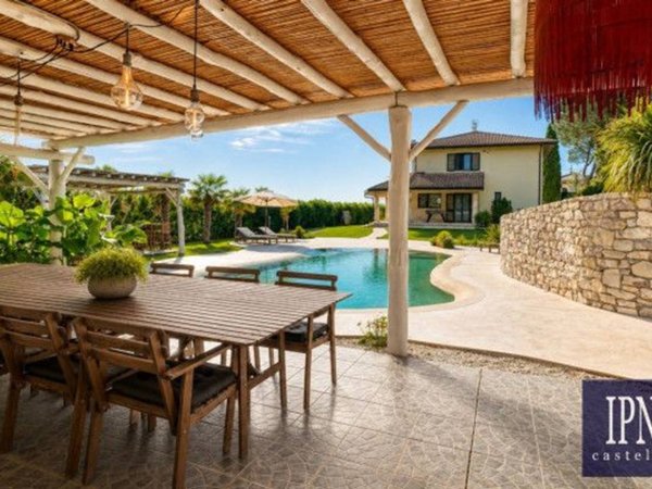 casa indipendente in vendita a Perugia in zona Cordigliano