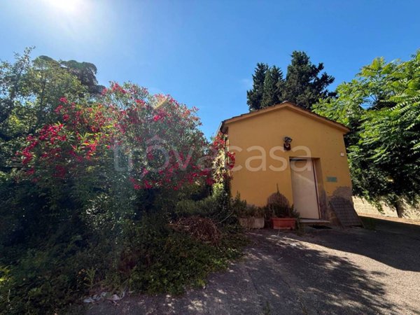 casa indipendente in vendita a Perugia in zona Centro Città