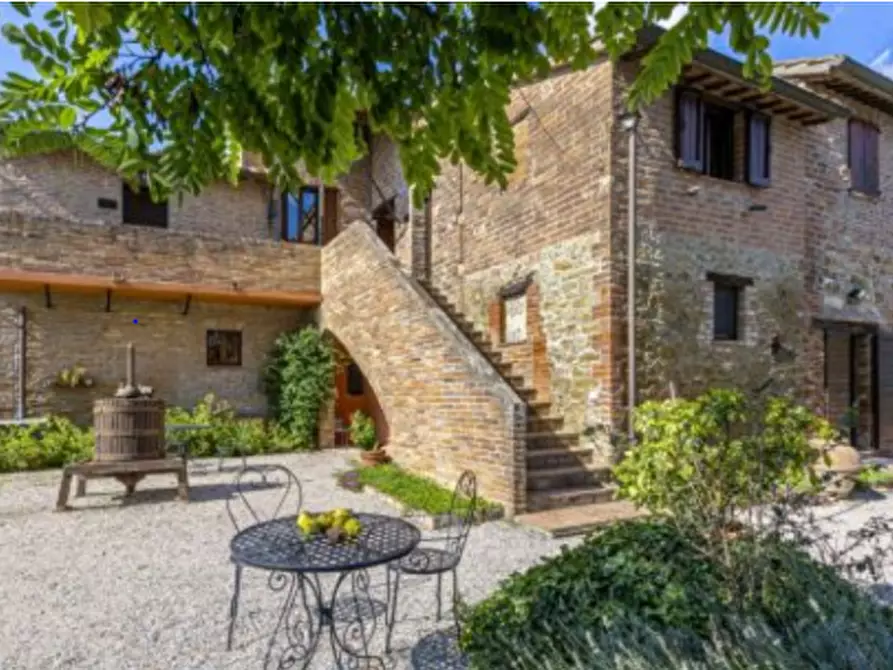 negozio in vendita a Perugia
