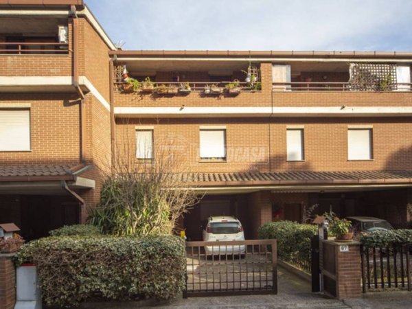 casa indipendente in vendita a Perugia in zona Ferro di Cavallo