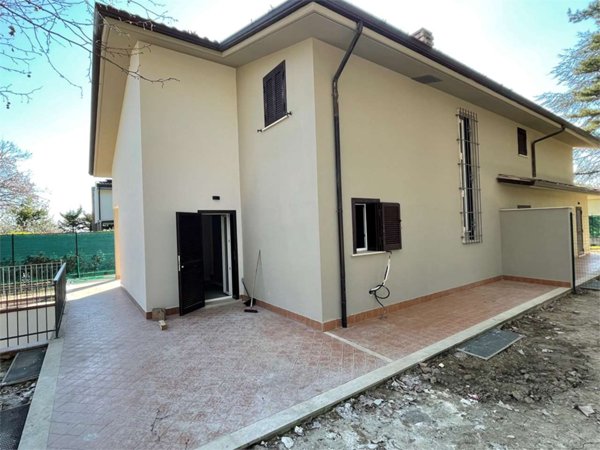 casa indipendente in vendita a Perugia in zona Montebello