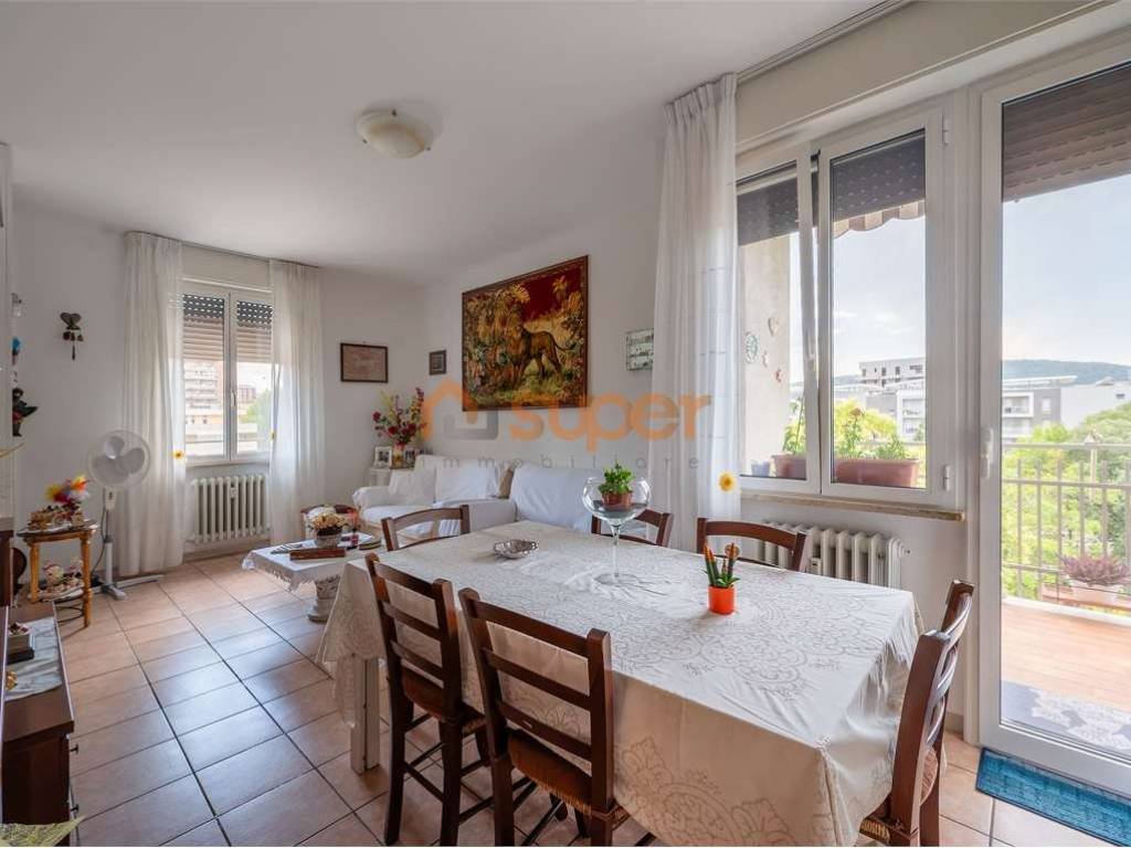 appartamento in vendita a Perugia in zona Santa Lucia
