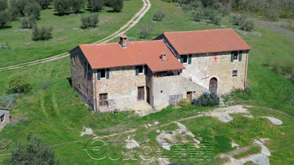 casa indipendente in vendita a Perugia in zona Mugnano