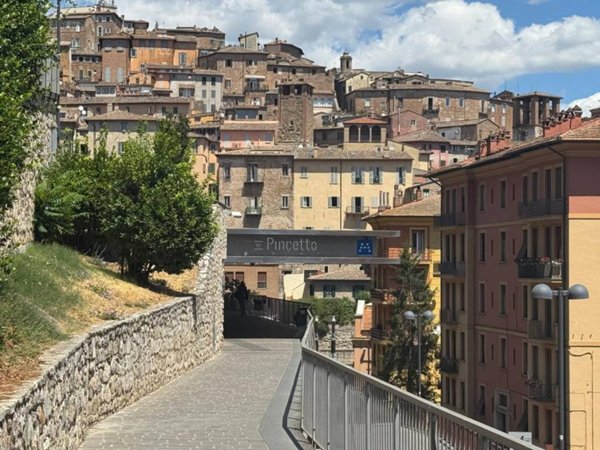 appartamento in vendita a Perugia in zona Elce