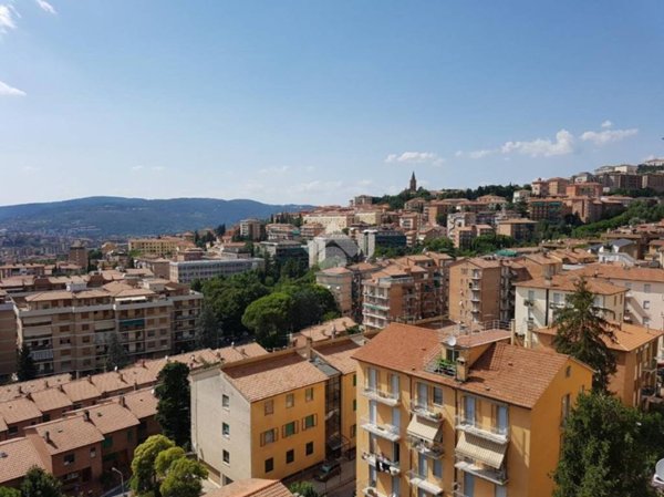 appartamento in vendita a Perugia in zona Filosofi