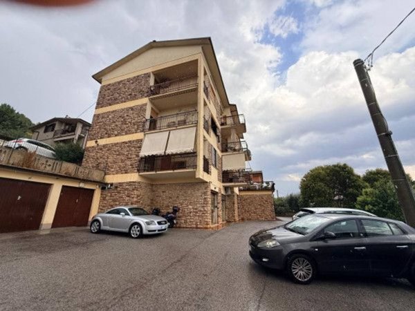 appartamento in vendita a Perugia in zona Lacugnano