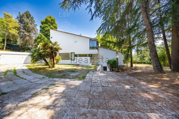 casa indipendente in vendita a Perugia