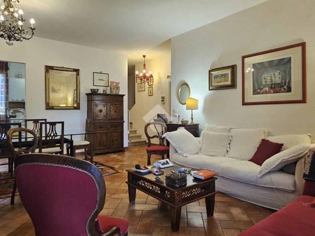 casa indipendente in vendita a Perugia in zona Stazione