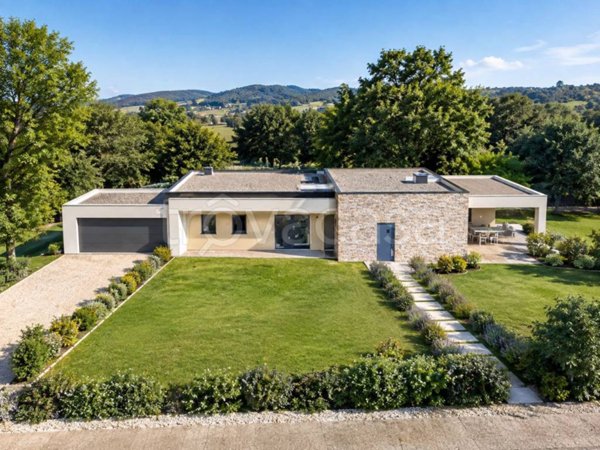 casa indipendente in vendita a Perugia in zona Colle Umberto I