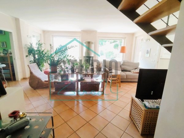casa indipendente in vendita a Perugia in zona Montebello