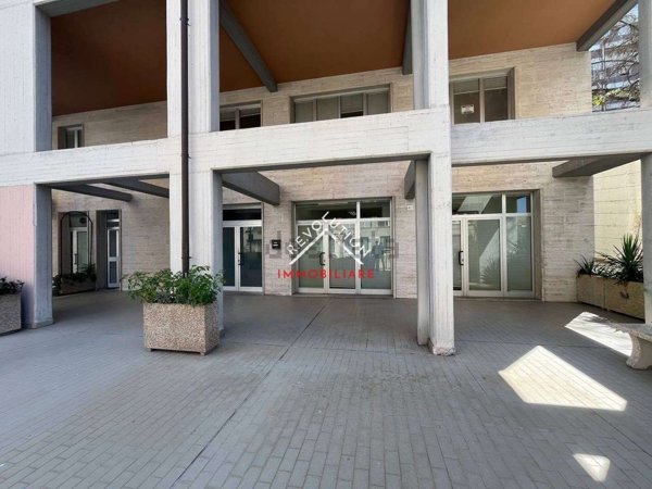 ufficio in vendita a Perugia in zona Case Bruciate