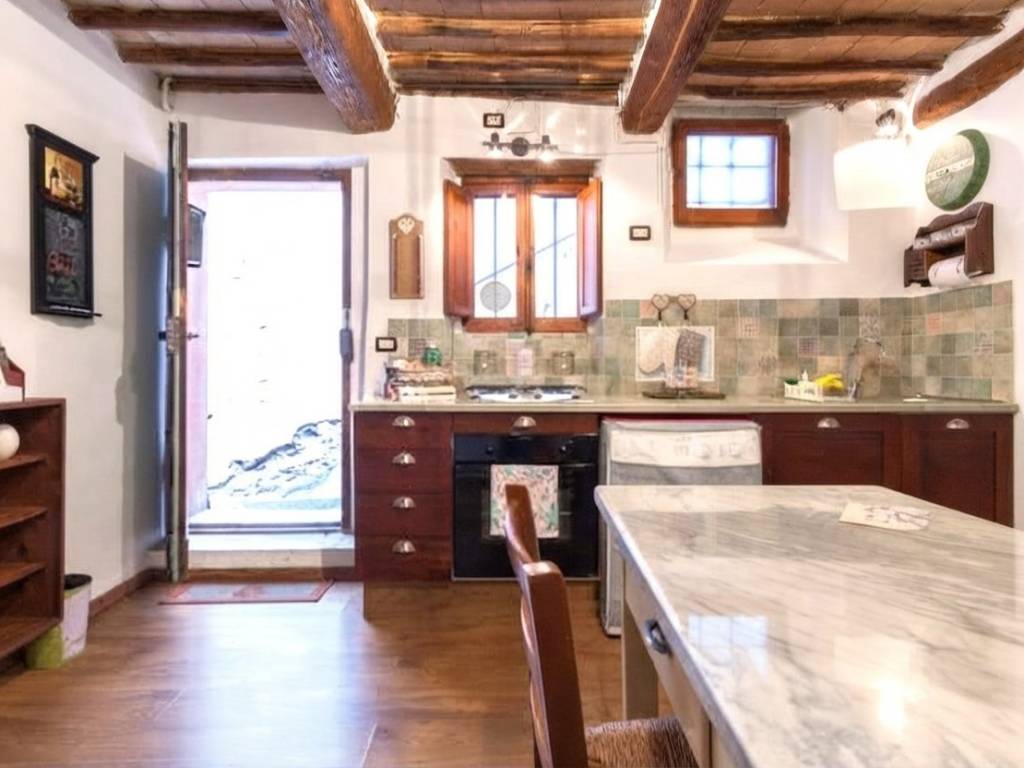 appartamento in vendita a Perugia in zona Elce