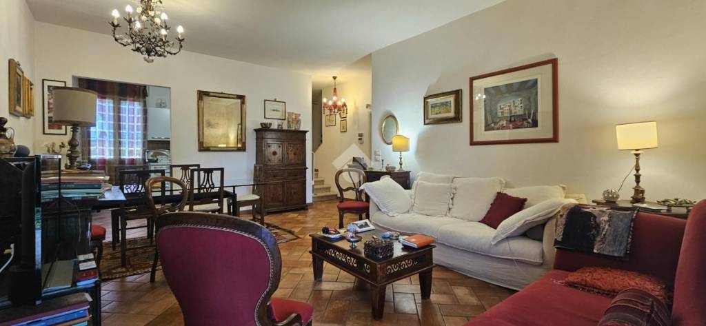 casa indipendente in vendita a Perugia in zona Stazione