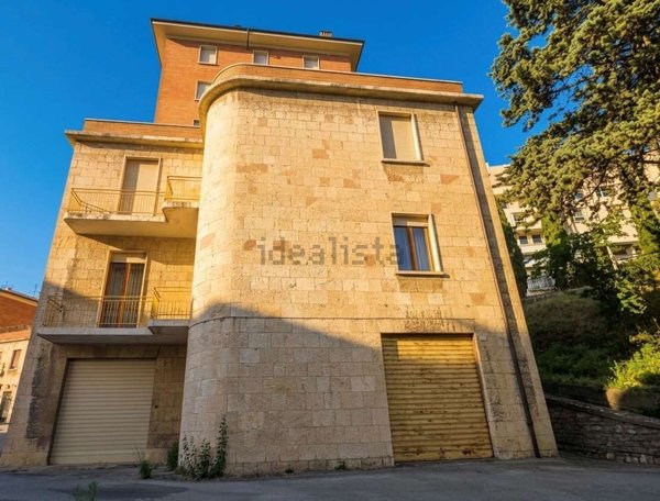 appartamento in vendita a Perugia in zona XX Settembre