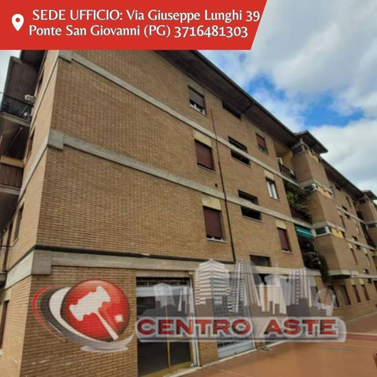 locale commerciale in vendita a Perugia in zona Madonna Alta