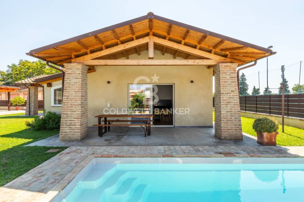 casa indipendente in vendita a Perugia