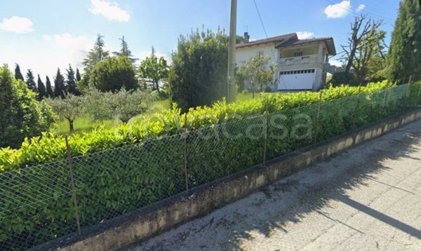 casa indipendente in vendita a Perugia in zona Piccione